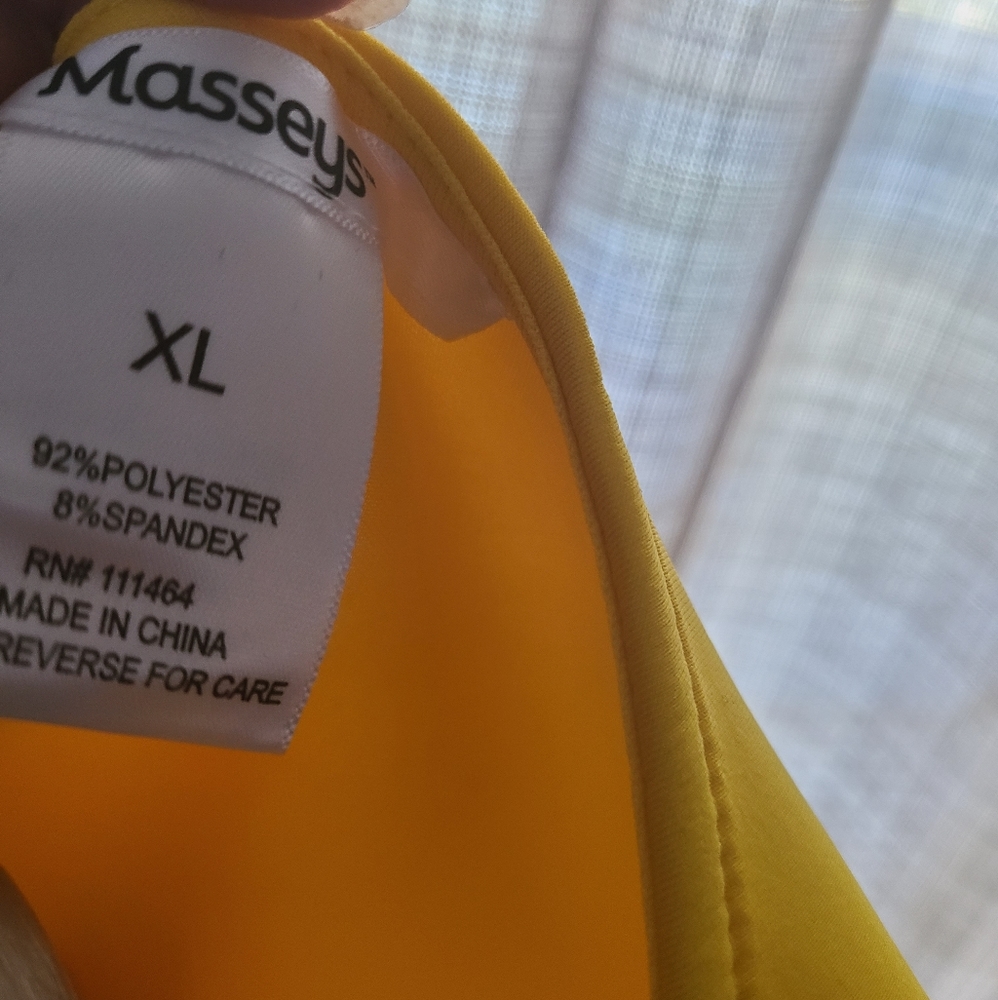 Yellow tank with asymmetrical hem - Picture 2 of 2